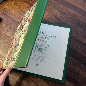 Vintage The heirloom memories book. Reflections of my life. 64 page